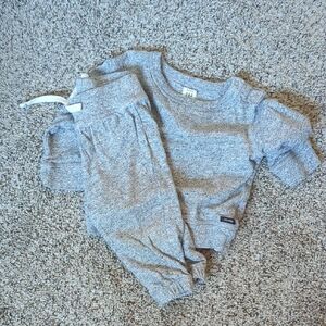 GAP Kids Gray Sweatshirt & Joggers Set